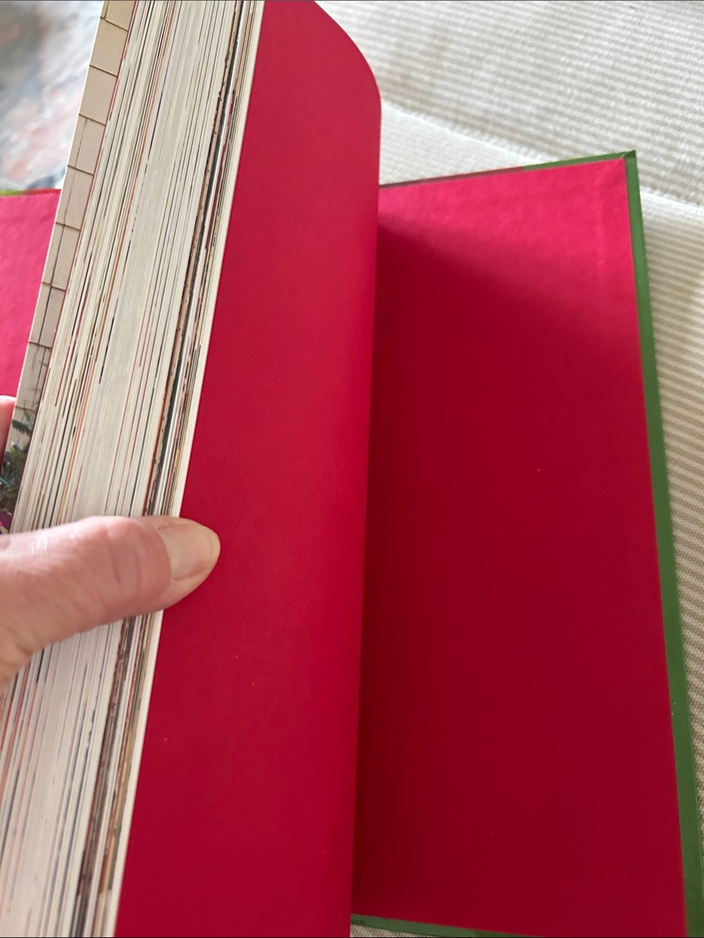 2 Recipe Books - Picture 4 of 16